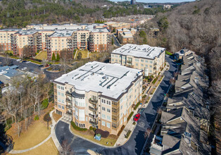 100 Riversedge Dr in Atlanta, GA - Building Photo - Building Photo