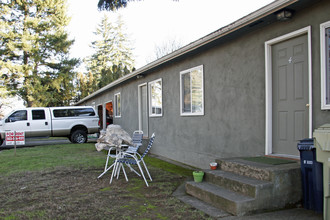 4535 SW 175th Ave in Aloha, OR - Building Photo - Building Photo