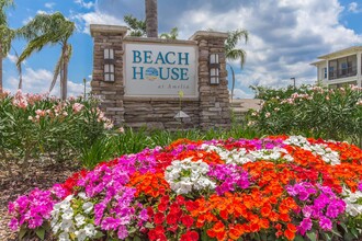 Beach House at Amelia in Yulee, FL - Foto de edificio - Building Photo