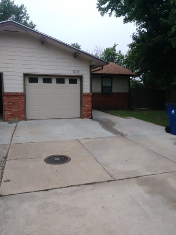 1703 N Murray St in Wichita, KS - Building Photo - Building Photo