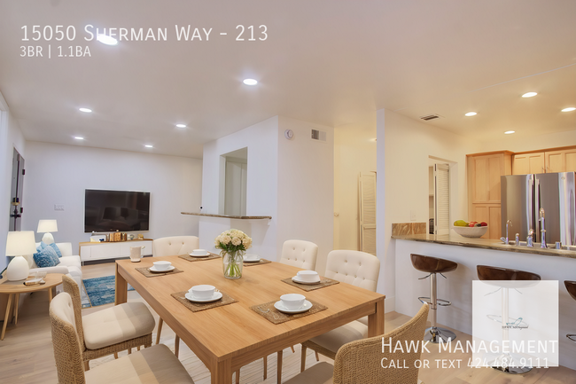 15050 Sherman Way in Los Angeles, CA - Building Photo - Building Photo