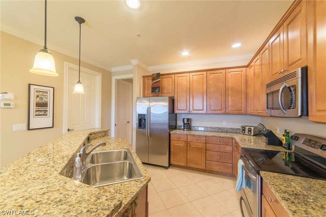 11907 Adoncia Way in Ft. Myers, FL - Building Photo