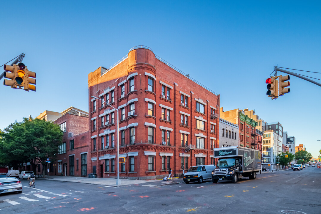 306 Dean St in Brooklyn, NY - Foto de edificio