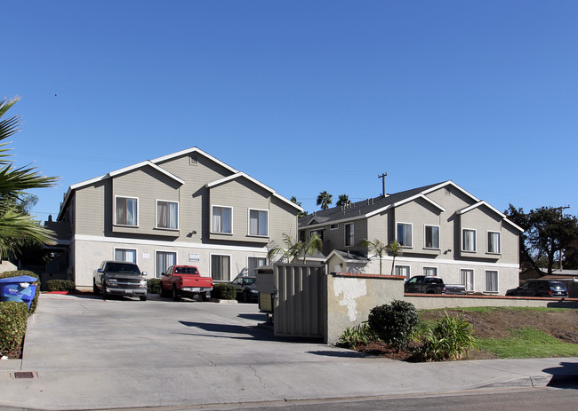 765-795 Florida St in Imperial Beach, CA - Foto de edificio - Building Photo