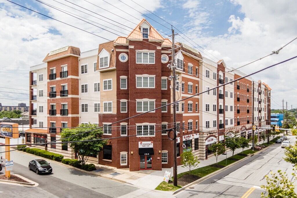 Rollins Ridge Apartments in Rockville, MD