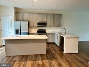 209 Jenkins Way in Glen Burnie, MD - Building Photo - Building Photo