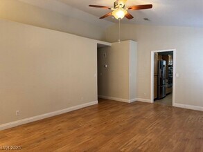1528 Imperial Cup Dr in Las Vegas, NV - Building Photo - Building Photo