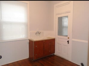 623 W Washington Blvd, Unit Downtown Studio 500 in Fort Wayne, IN - Foto de edificio - Building Photo