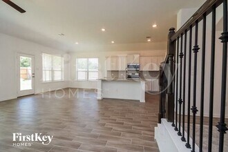 15122 Arlington Park Ave in Mont Belvieu, TX - Building Photo - Building Photo