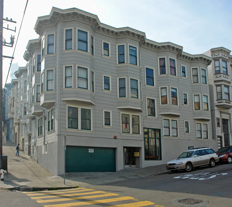 901 Greenwich St in San Francisco, CA - Building Photo