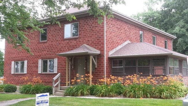 1200 N Madison St, Unit #1