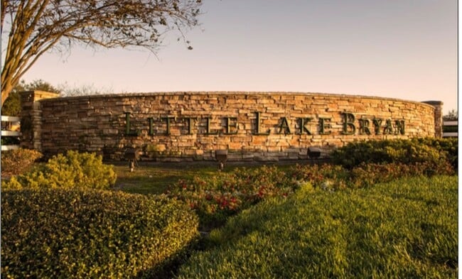 property at 8301 Elm Park Dr