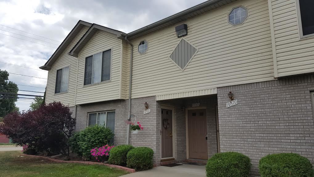 19585 Spagnuolo Ln in Roseville, MI - Building Photo