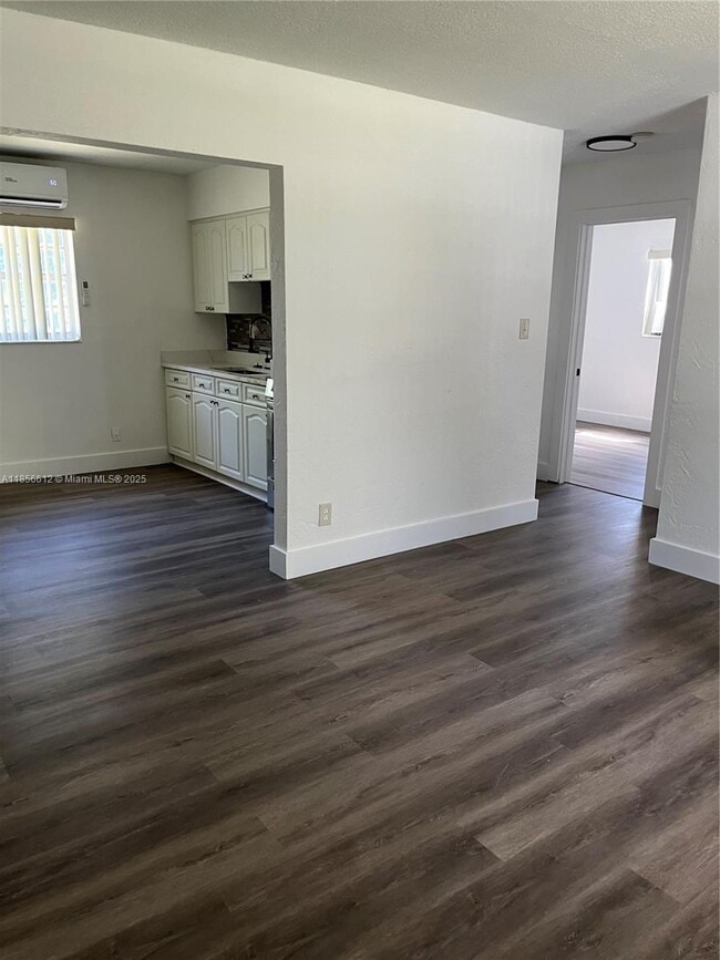 905 NW 5th St in Fort Lauderdale, FL - Building Photo - Building Photo