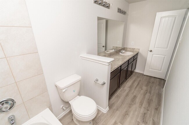 17330 Desmond St in Atascocita, TX - Building Photo - Building Photo