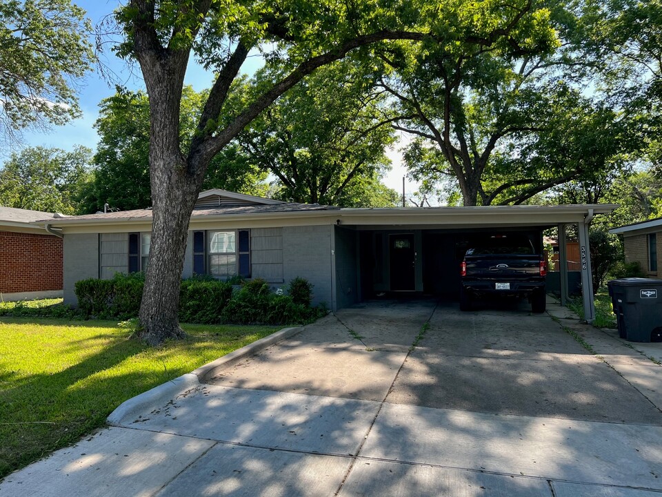 3566 Winston Rd in Fort Worth, TX - Building Photo