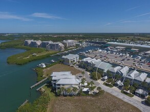 11724 Anglers Club Dr in Placida, FL - Foto de edificio - Building Photo