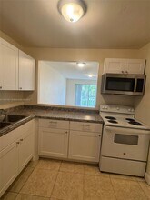 15205 NE 6th Ave in Miami, FL - Building Photo - Building Photo