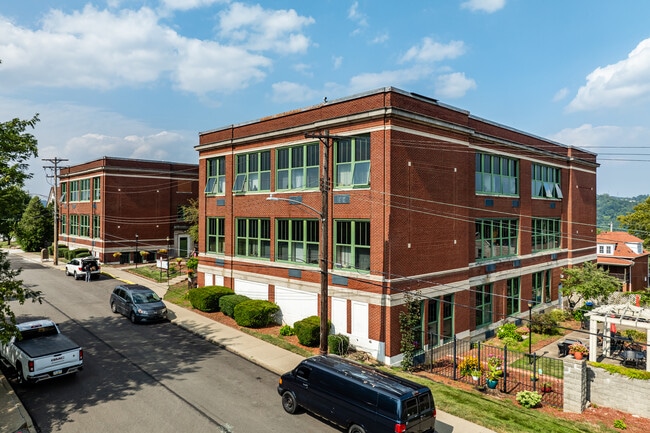 Summit Retirement Residence in Duquesne, PA - Building Photo - Primary Photo