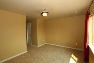 935 Forest Glen Dr in Bozeman, MT - Building Photo - Building Photo