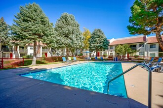 Rancho Verde in Albuquerque, NM - Foto de edificio - Building Photo