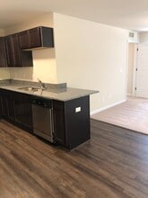 8264 Yorkshire Dr-Unit -8264 Yorkshire Drive in Utica, MI - Building Photo - Building Photo