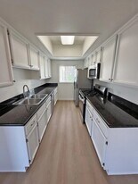 912 Croft Ave in Los Angeles, CA - Building Photo