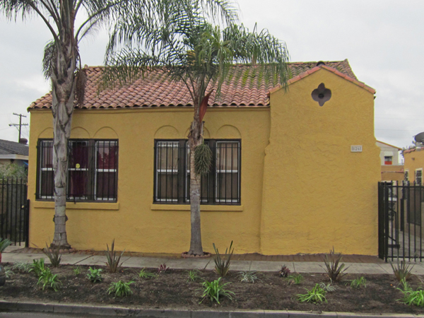 826-E 79th St in Los Angeles, CA - Building Photo - Building Photo