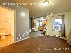 319 N Broadway St in Scottdale, PA - Building Photo - Building Photo