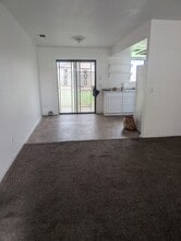 955 E Amber Ave in Fresno, CA - Building Photo - Building Photo
