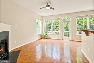 43093 Forest Edge Square in Broadlands, VA - Building Photo - Building Photo