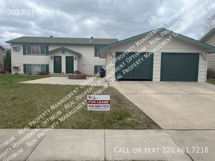 3027 18th St S in Fargo, ND - Building Photo