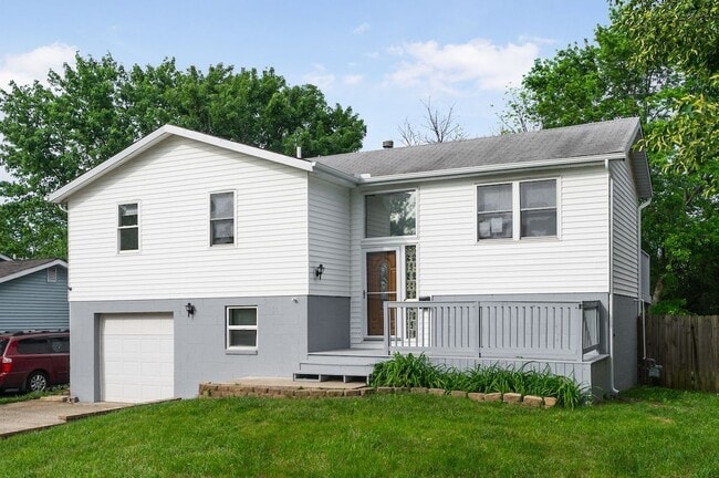 property at 611 Evergreen Terrace