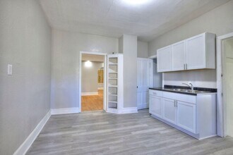 2944 N 12th St in Milwaukee, WI - Building Photo - Building Photo