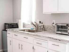 727 San Luis Rey Pl in San Diego, CA - Building Photo - Building Photo