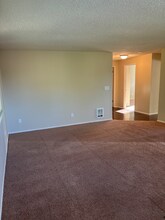 1626 Kent Des Moines Rd-Unit -C in Des Moines, WA - Building Photo - Building Photo