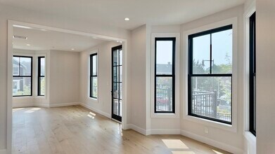 201 Washington St in Boston, MA - Building Photo - Building Photo