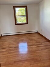 20 Cass St, Unit 20 Cass St. in Portsmouth, NH - Foto de edificio - Building Photo