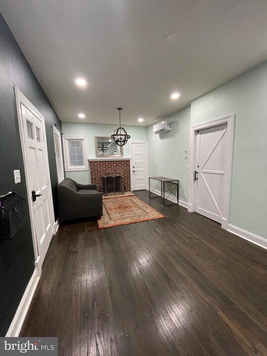 420 Woodford St in Fredericksburg, VA - Building Photo