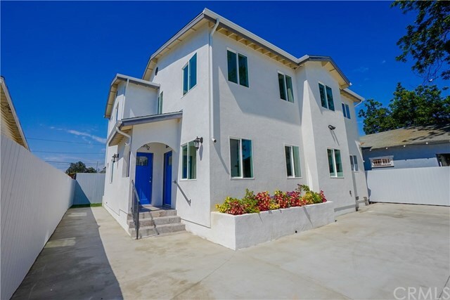 property at 1231 E 45th St