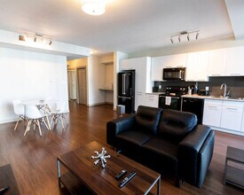 10823 Jasper Ave in Edmonton, AB - Building Photo - Building Photo
