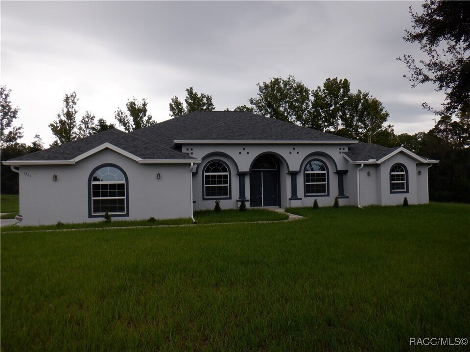 1761 N Annapolis Ave in Hernando, FL - Building Photo