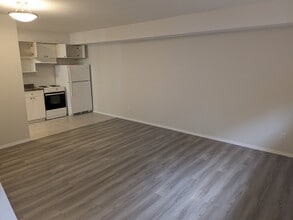 5662 Vedder Rd in Chilliwack, BC - Building Photo - Building Photo