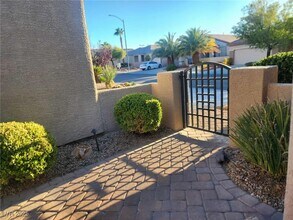 2934 Maffie St in Henderson, NV - Building Photo - Building Photo