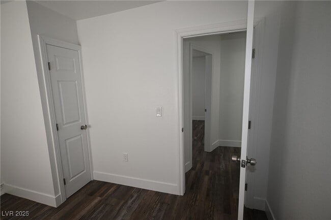 1007 C St in Las Vegas, NV - Foto de edificio - Building Photo