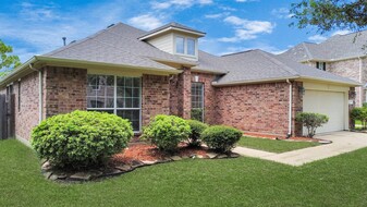 1604 Spring Glen Ln in Pearland, TX - Building Photo - Building Photo