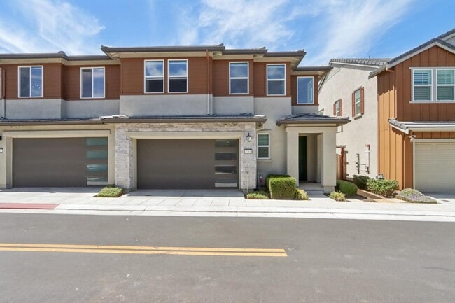 property at 1363 S Shields Ave