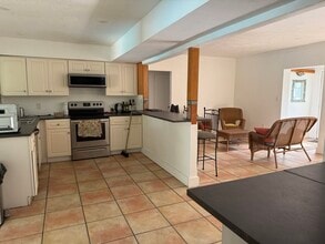 451 NE 134th St in North Miami, FL - Building Photo - Building Photo