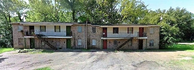 1175 Eminence Row
