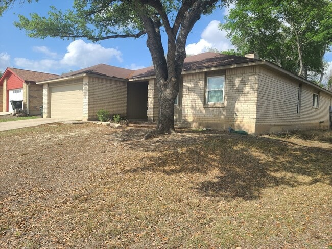 4810 Cherry Tree Dr in Schertz, TX - Foto de edificio - Building Photo